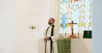 Le parcours à suivre pour devenir prêtre